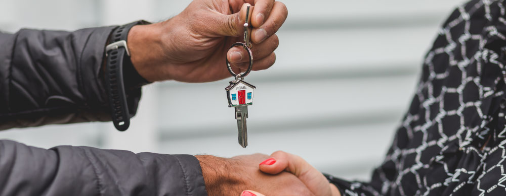 Finding A Real Estate Agent Image